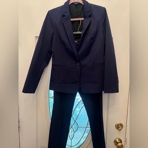 Express - Women’s Navy Blue Suit